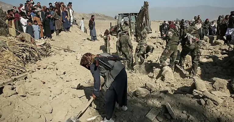 পাকিস্তানে হামলায় ৫৫ সেনা নিহত হওয়ার দাবি তালেবানের